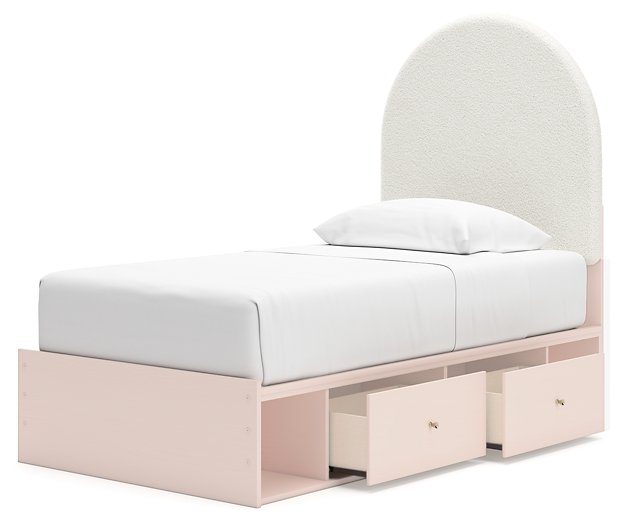 Wistenpine Upholstered Bed with Storage